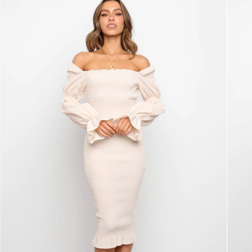 SNDYS - Leona dress in Apricot, size 6.